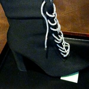 Heeled boot